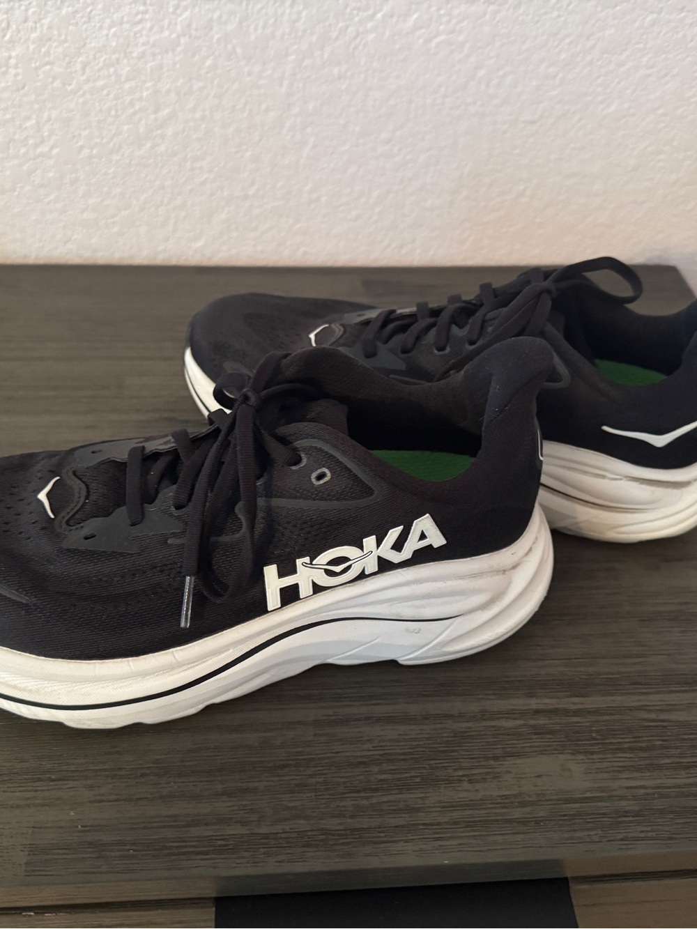 Hoka Men's Black and White Athletic Running Shoes